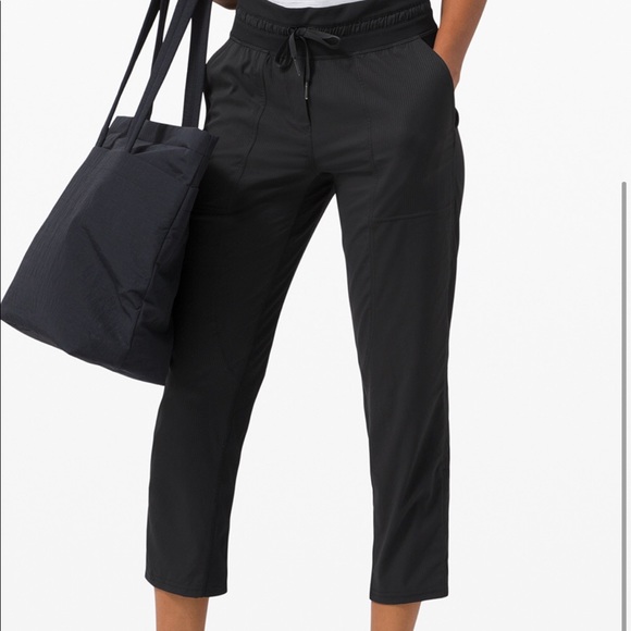 Lululemon Dance Studio Crops - Picture 1 of 4